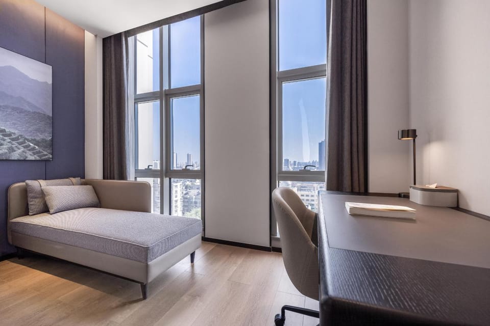 Atour Hotel Tianjin Xinkaihe Subway Station Hotel in Tianjin