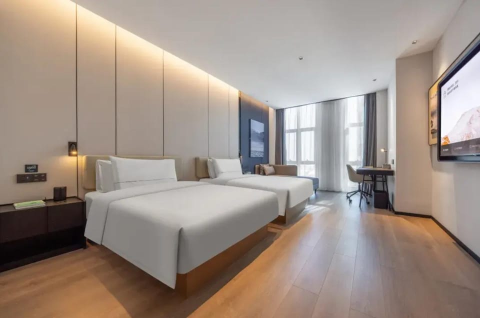 Atour Hotel Tianjin Xinkaihe Subway Station Hotel in Tianjin