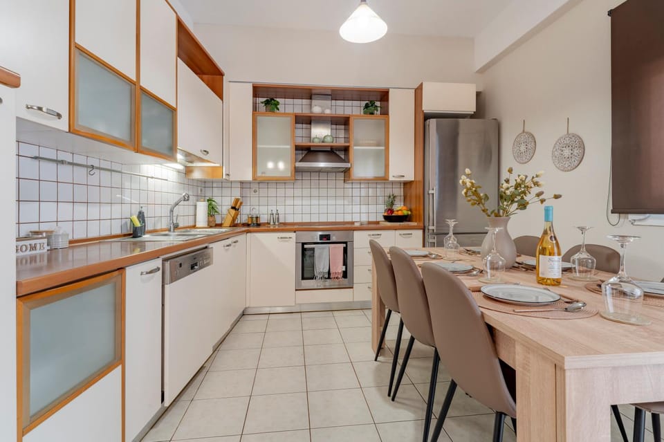 Kitchen or kitchenette, Dining area, dishwasher, oven, stove, kitchen