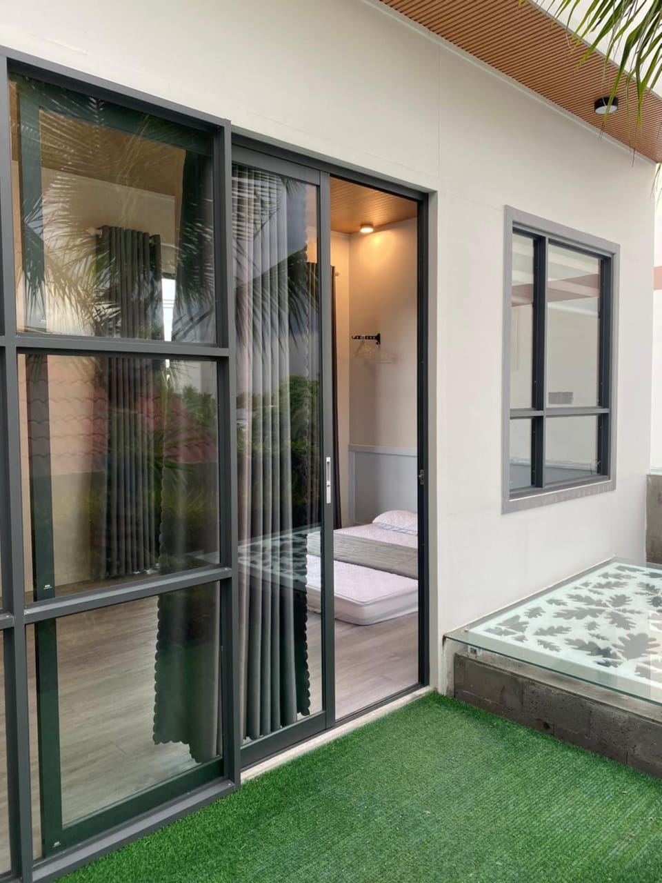 Patio, Bed, Photo of the whole room, Bedroom