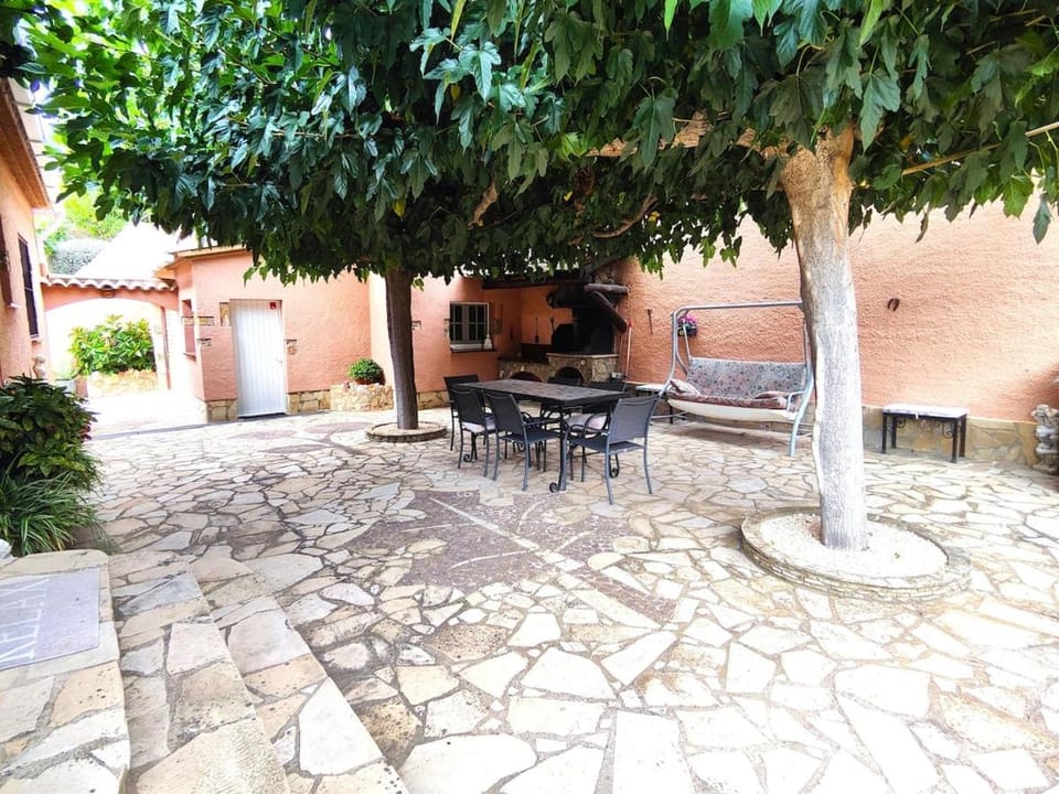 Beautiful villa with a pool House in Baix Empordà