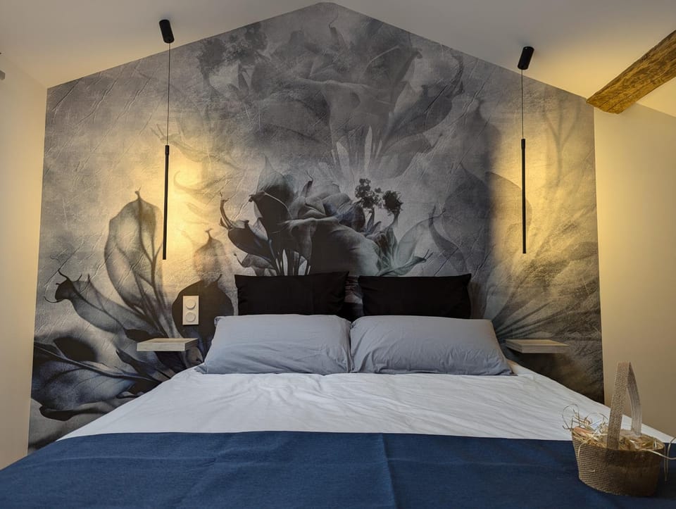 Bed, Bedroom