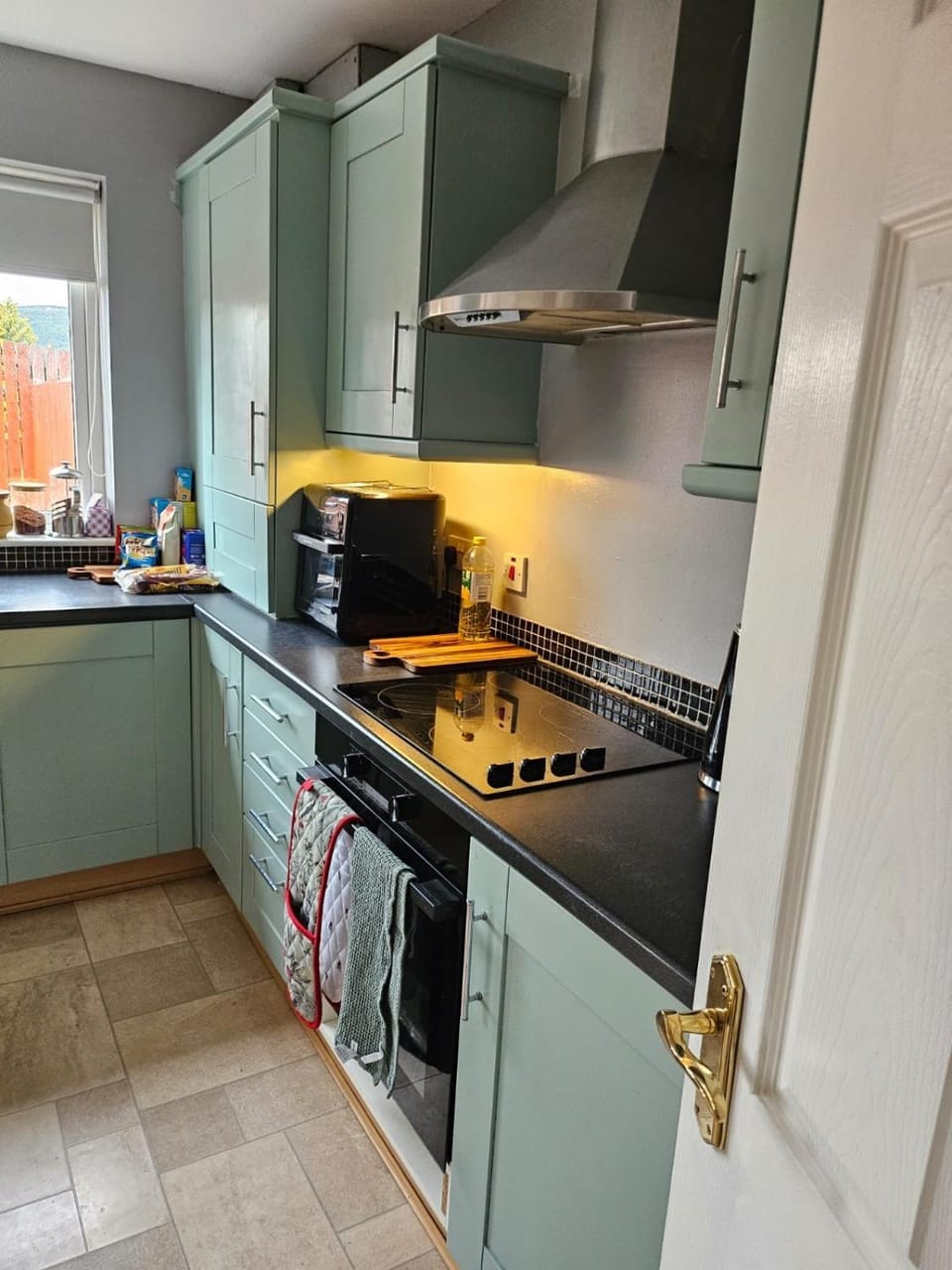 Kitchen or kitchenette, stove