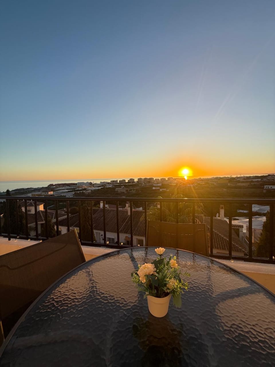 Apartamento Florkin vacacional acogedor recién reformado con vistas al mar Apartment in Río de Torrox