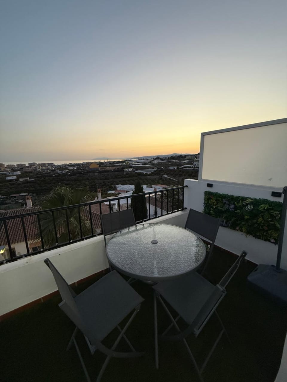 Apartamento Florkin vacacional acogedor recién reformado con vistas al mar Apartment in Río de Torrox