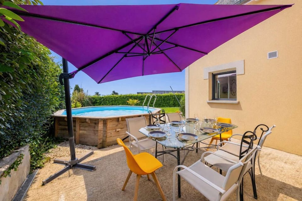 Spring, Natural landscape, Garden, Balcony/Terrace, Dining area, Garden view, Pool view, Swimming pool, sunbed
