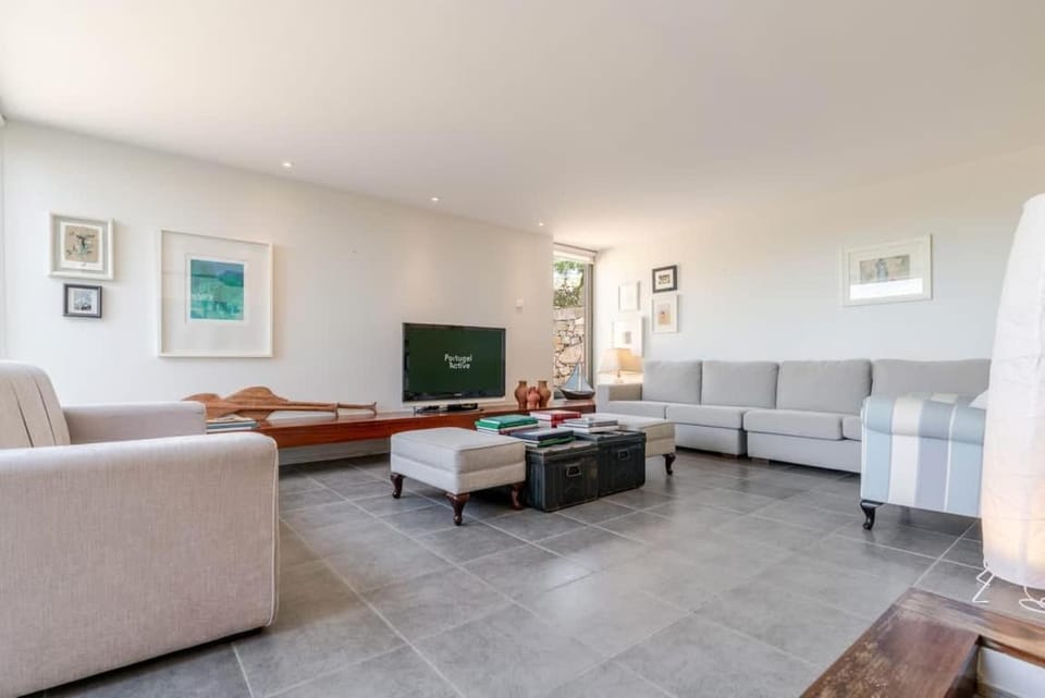 Stone by the Sea - Mountain & Beach Retreat w/Pool Villa in Viana do Castelo District