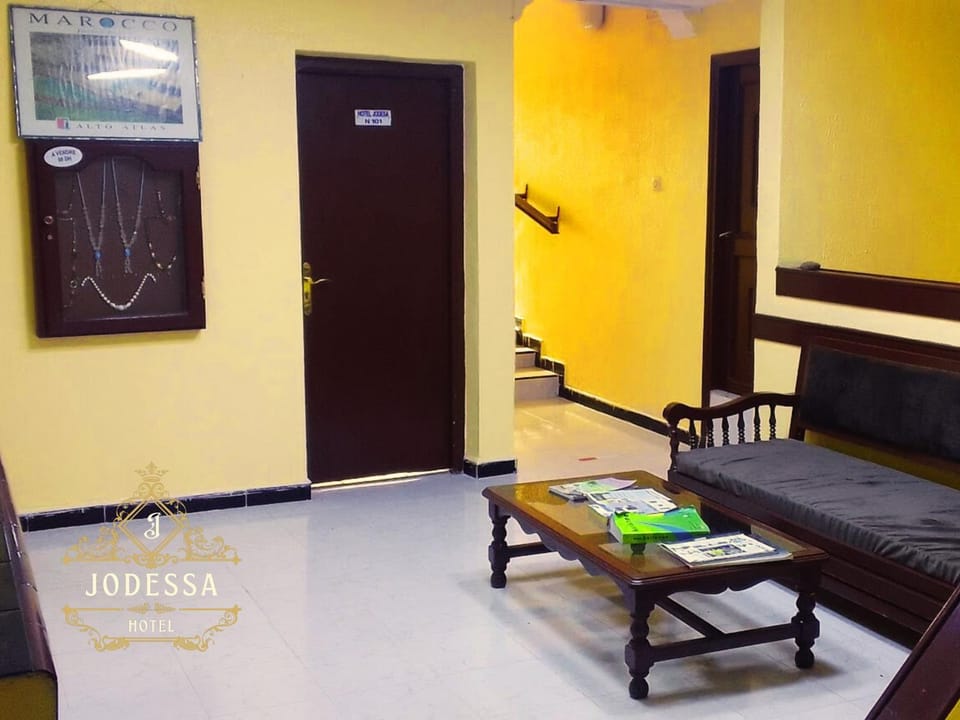 Communal lounge/ TV room, Lobby or reception