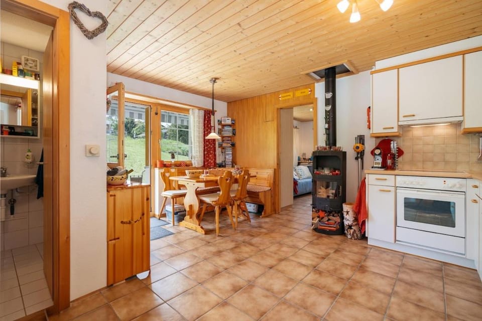 Charming apartment in a Chalet house Apartment in Canton of Bern (Region)