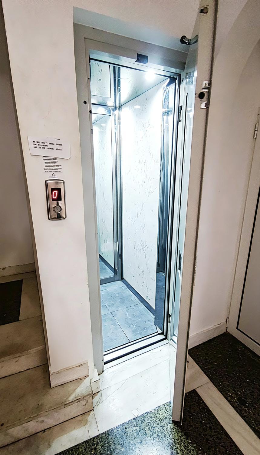 雅典舒适公寓 Apartment in Athens