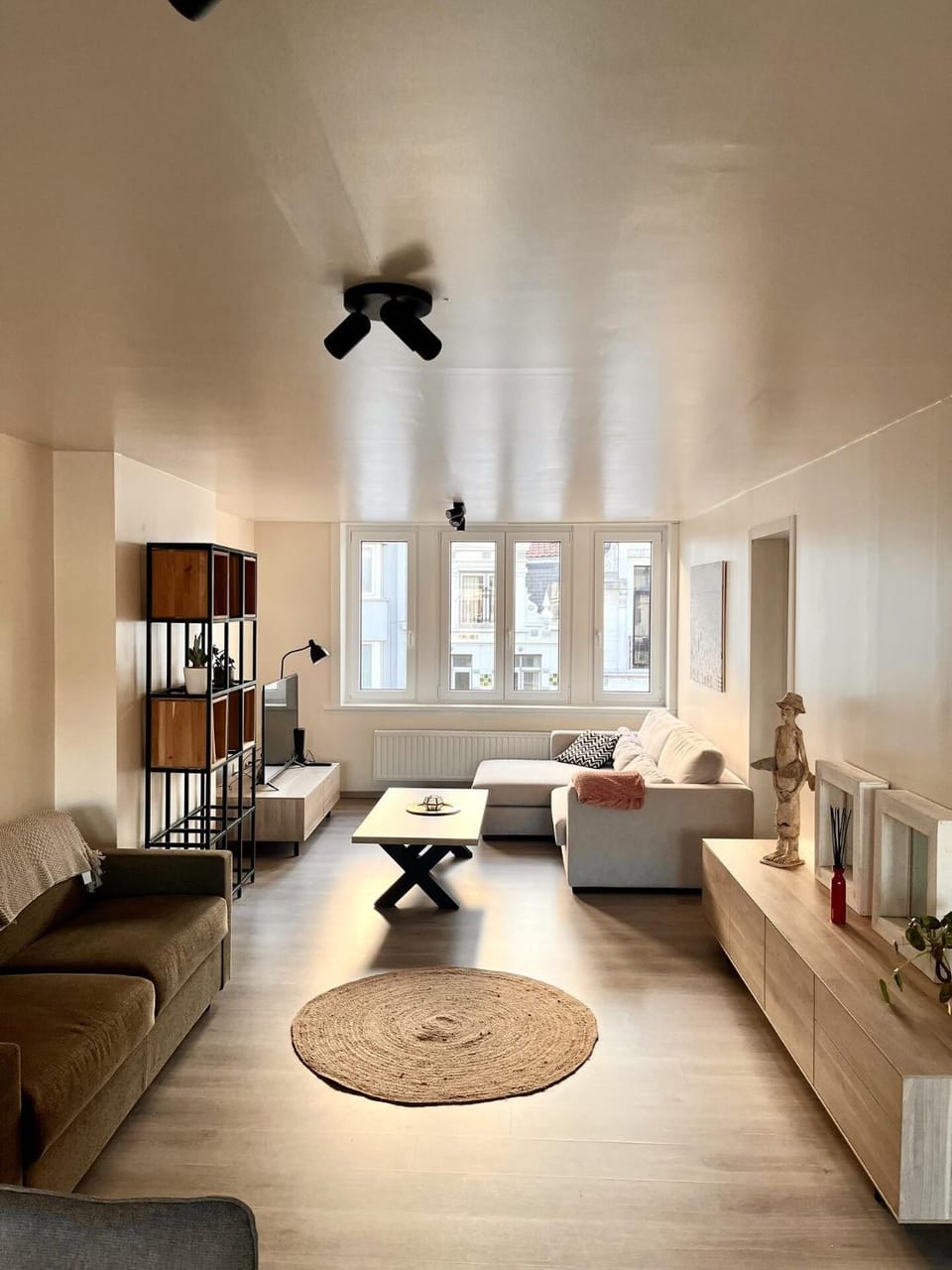 Living room, Seating area