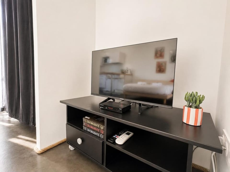 La Fabrique - Parking & Extérieur Privatif - Clim - Fibre - Calme Apartment in Mont-de-Marsan