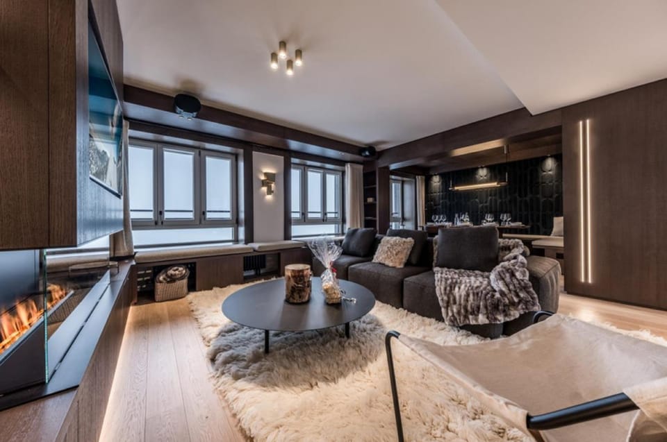Kitchen or kitchenette, Living room, Seating area