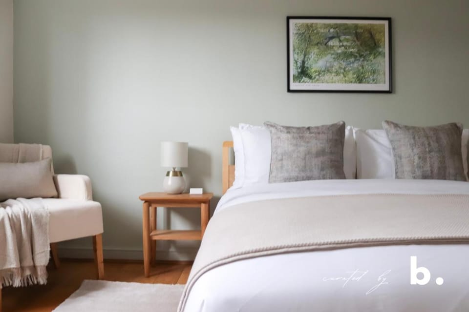 Oxford Urban Nook - Stylish 2-Bed Near City Centre Apartment in Oxford