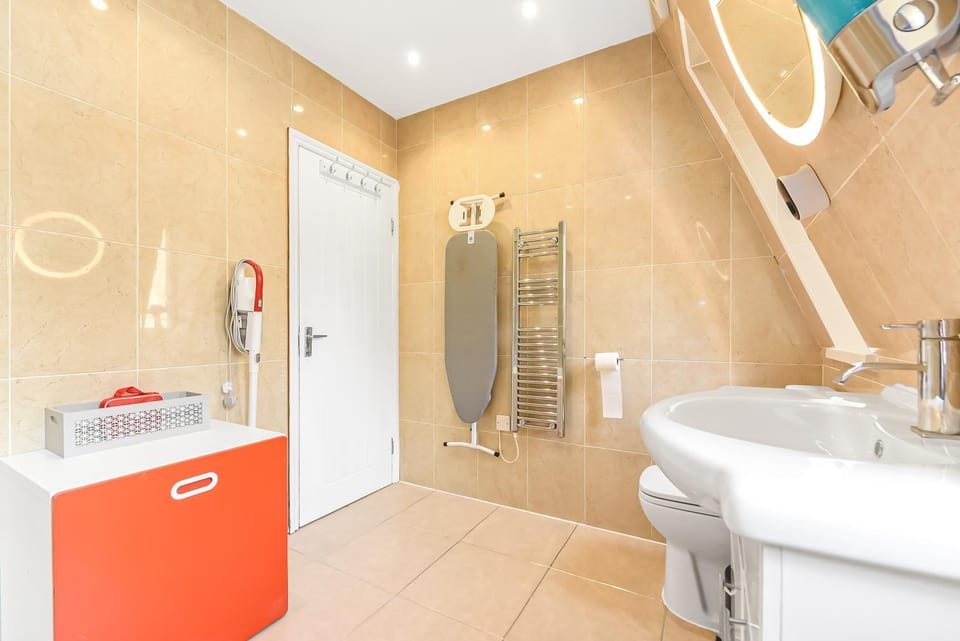 Cosy Studio On Oxford Street Apartment in City of Westminster