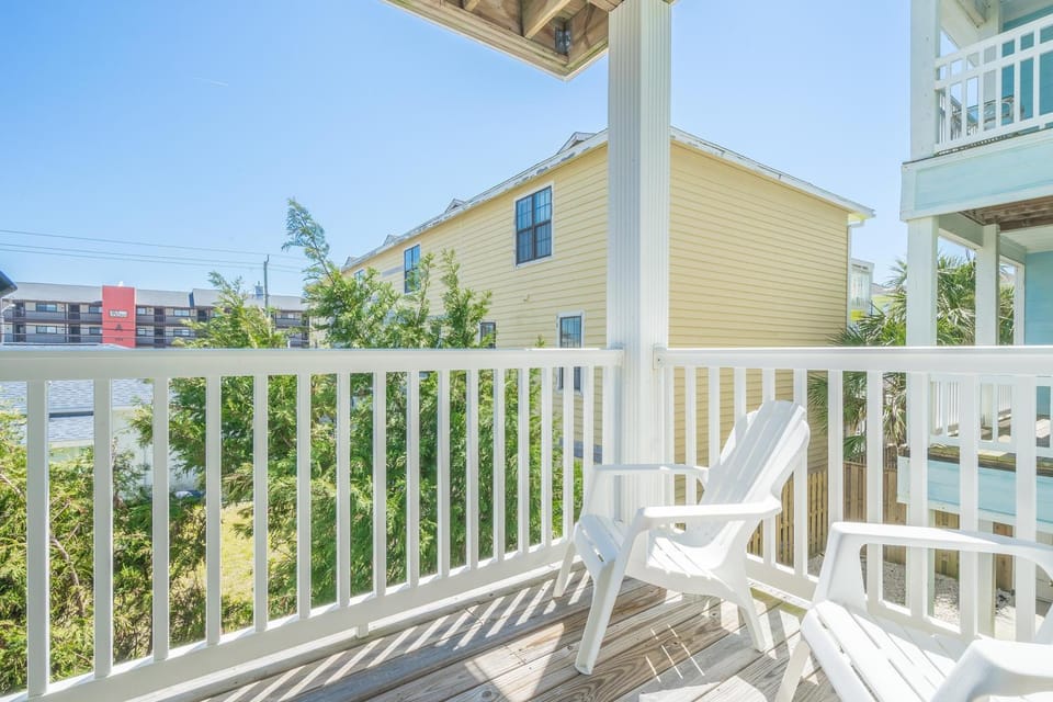 Beach Daze by Carolina Beach Realty House in Carolina Beach