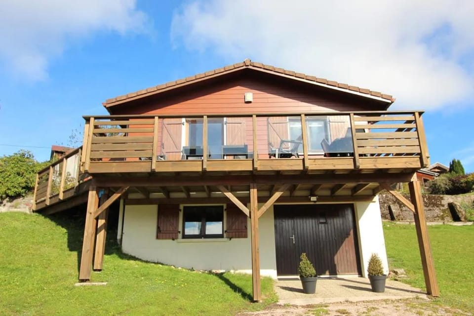 Chalet de Grany, magnifique vue sur le lac de Gérardmer Chalet in Gérardmer
