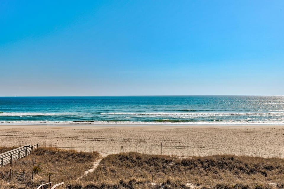 Boardwalk 301 by Carolina Beach Realty Apartment in Carolina Beach