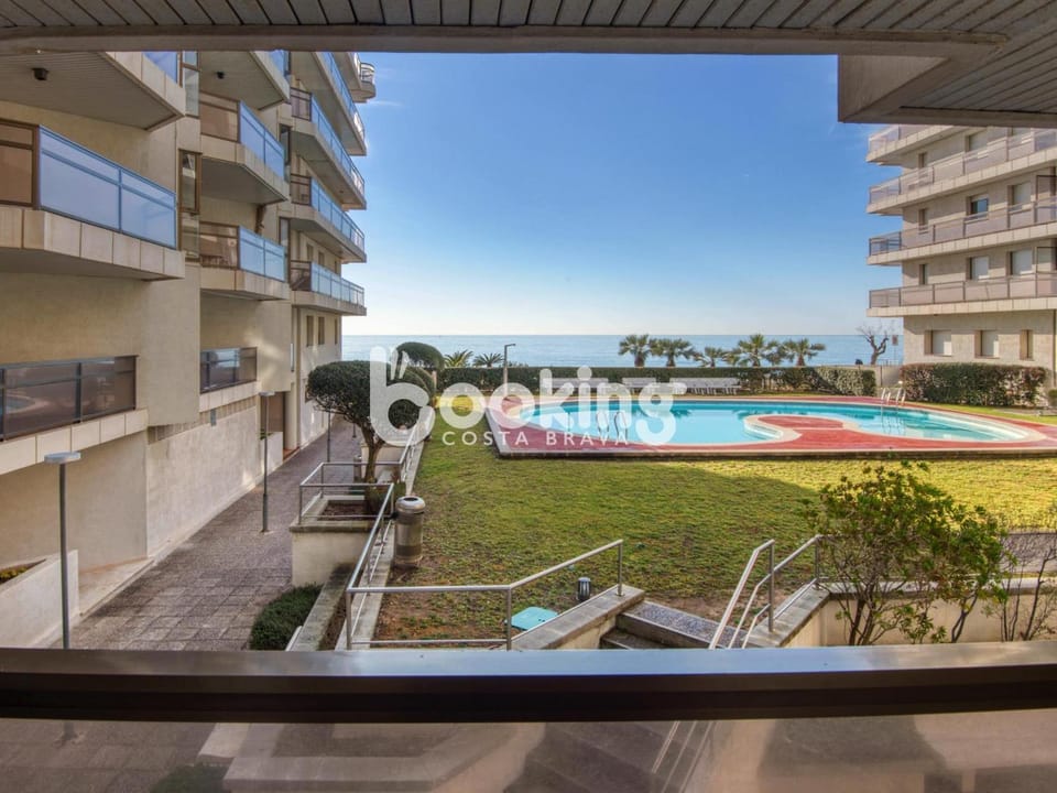 Property building, Patio, Day, View (from property/room), Balcony/Terrace, Pool view, Sea view, Swimming pool