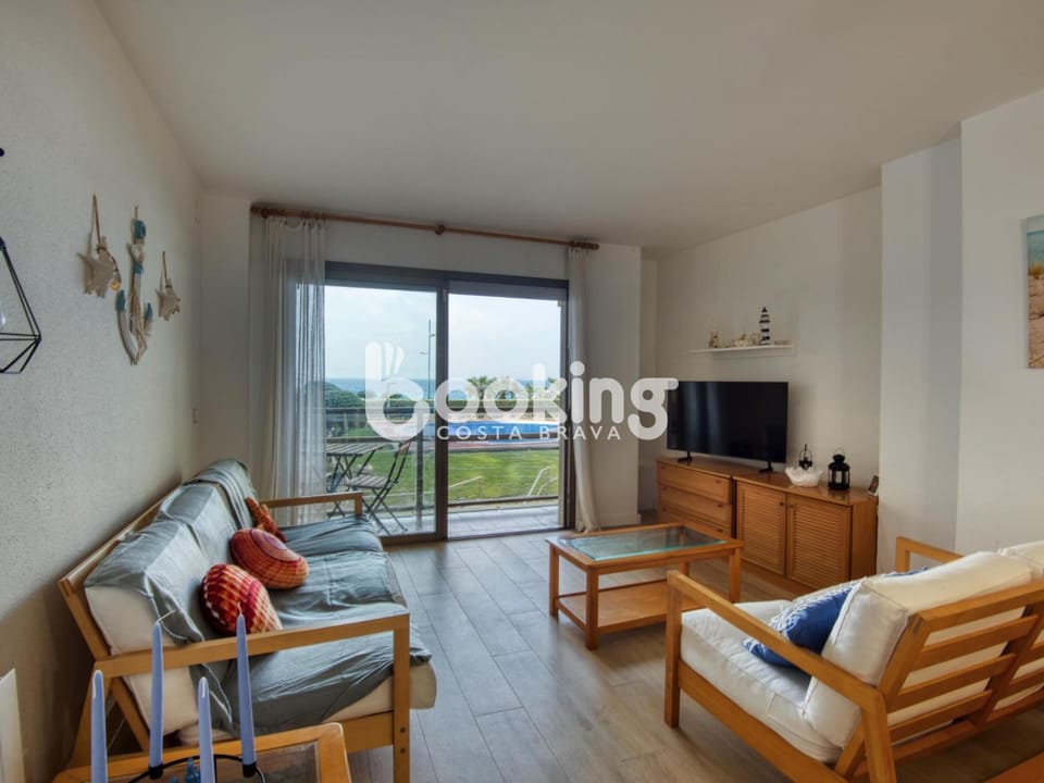 Communal lounge/ TV room, TV and multimedia, Living room