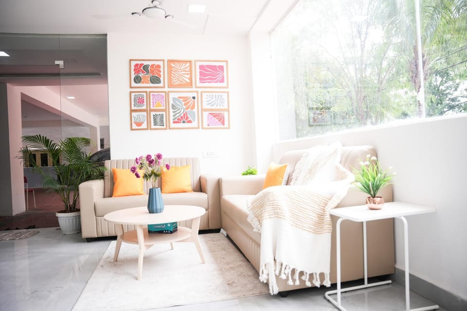 Lobby or reception, Seating area