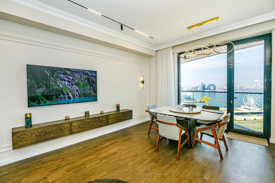 TV and multimedia, Living room, Dining area