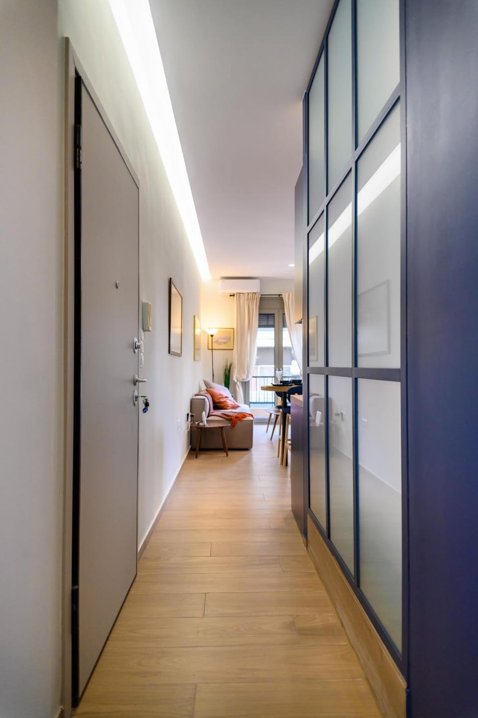 Daisy's Deluxe Athenian 2bedroom by MPS Apartment in Athens