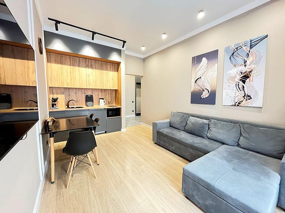 TV and multimedia, Kitchen or kitchenette, Seating area, Dining area
