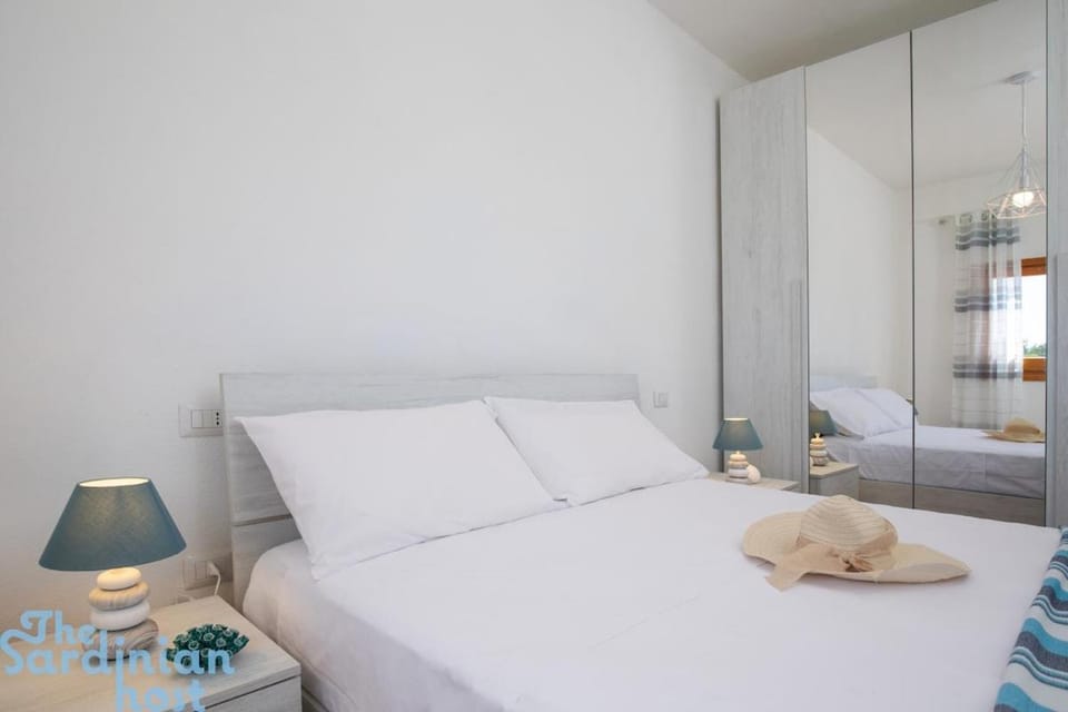 Terrazza Smeralda-Porto Rotondo Sea view-free parking Apartment in Porto Rotondo