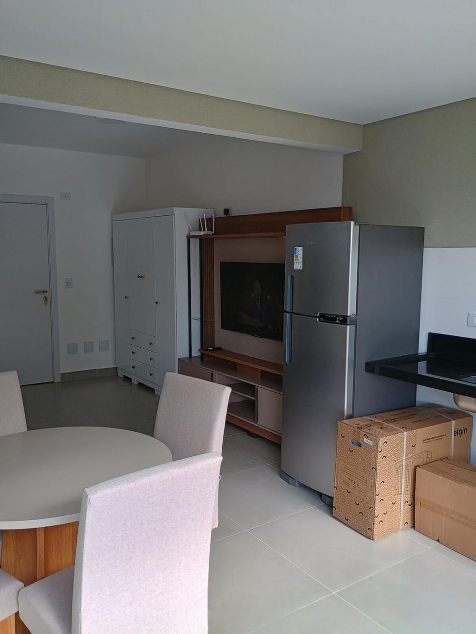 Kitchen or kitchenette, Living room