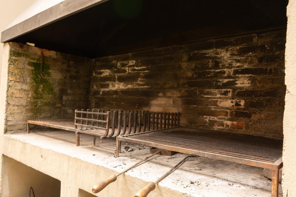 Patio, Day, BBQ facilities, BBQ facilities