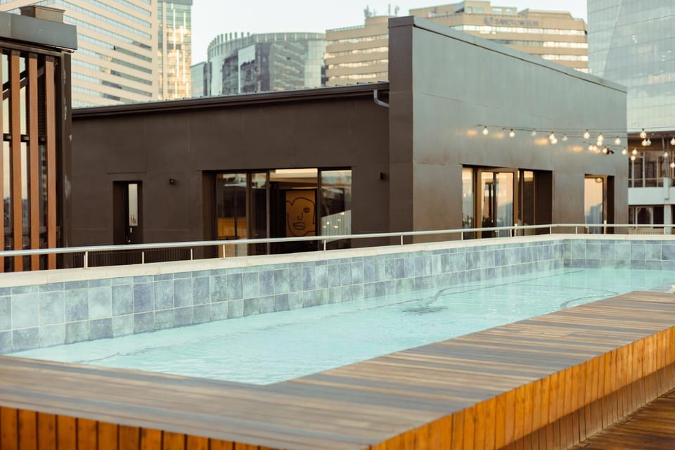 City view, Swimming pool, Swimming pool, sunbed