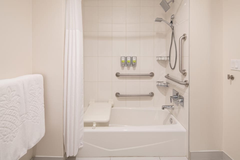 Shower, Bathroom, Bath, towels