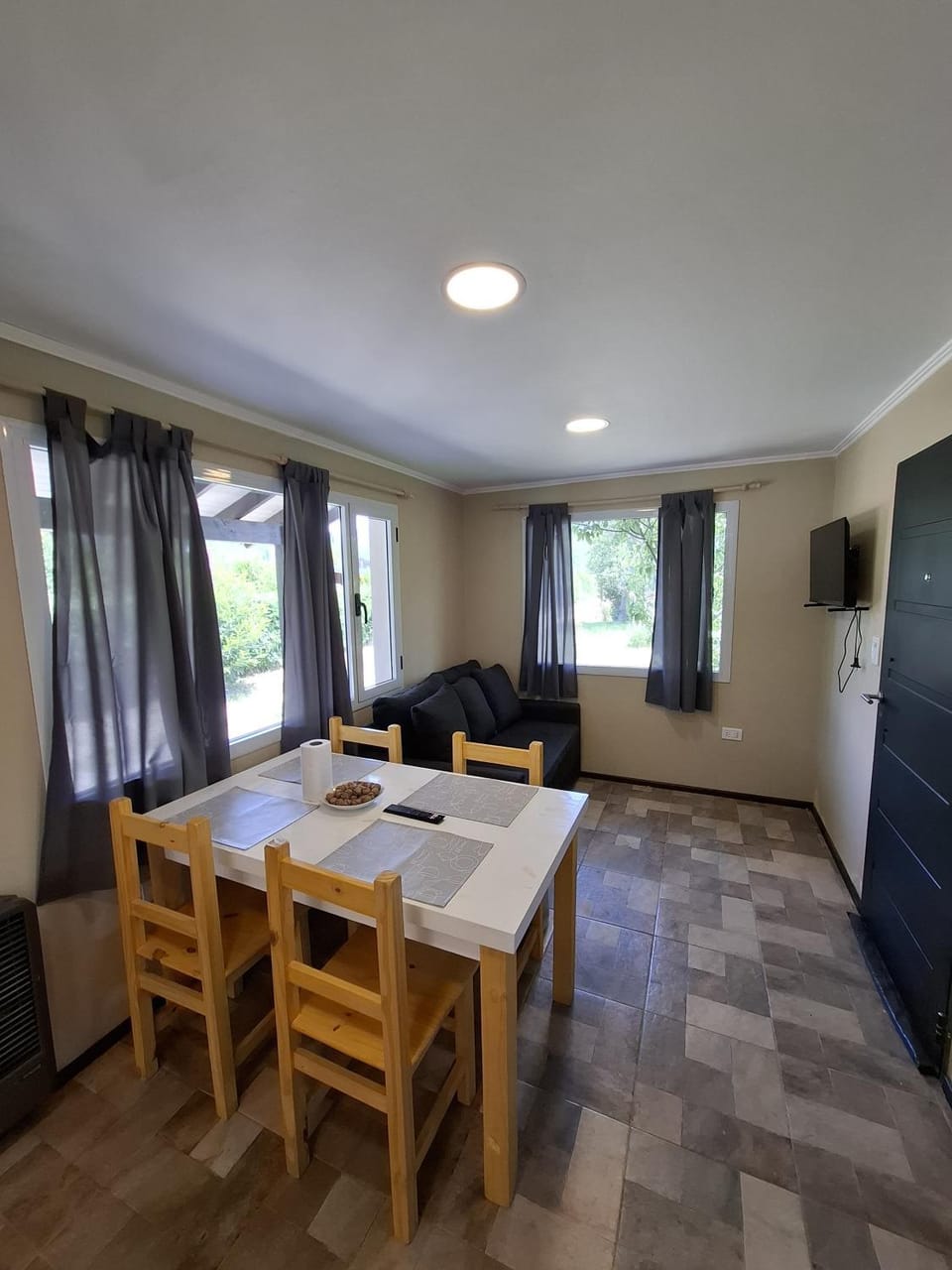 TV and multimedia, Living room, Dining area