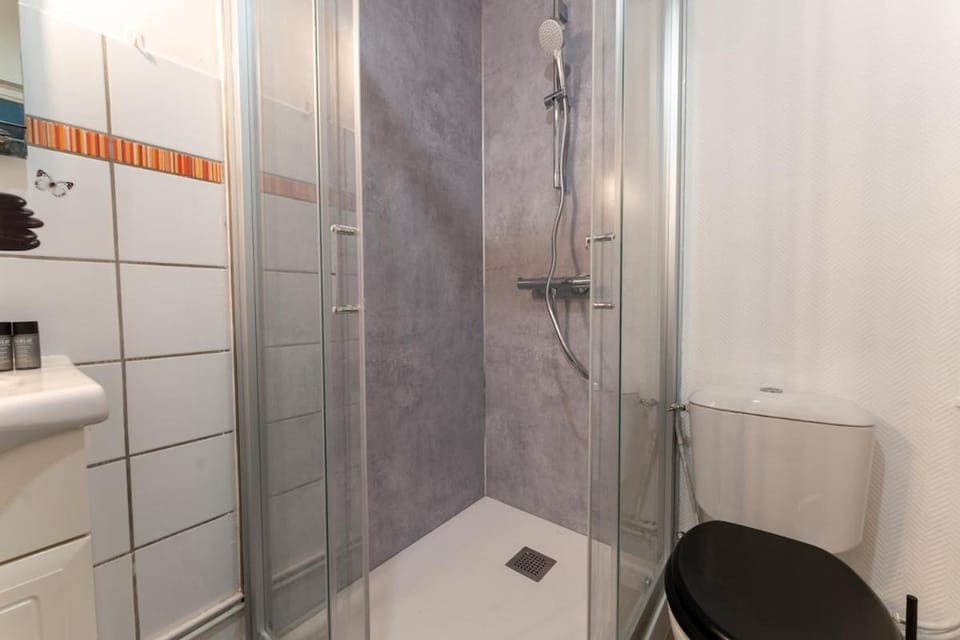 Appart rénové 4 personnes Proche Citadelle Apartment in Besançon