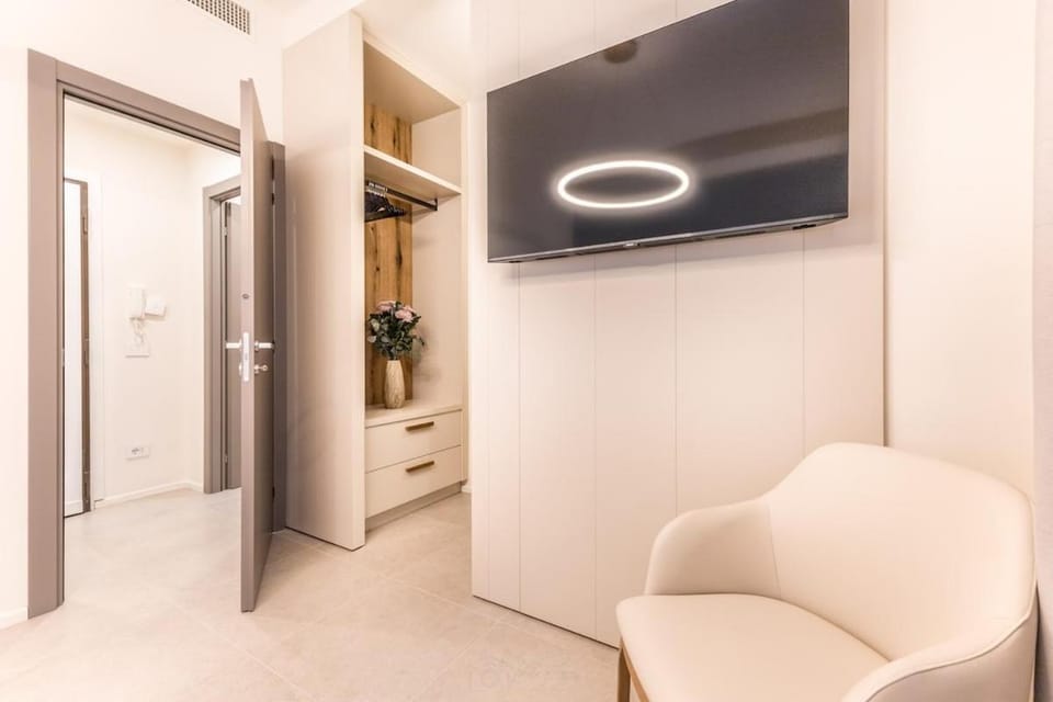 TV and multimedia, wardrobe