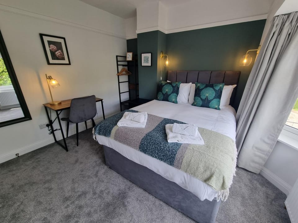Bed, Bedroom