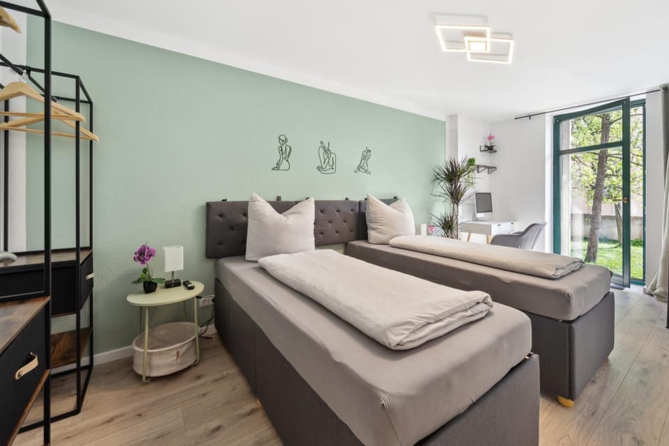 Bed, Photo of the whole room, Bedroom, wardrobe