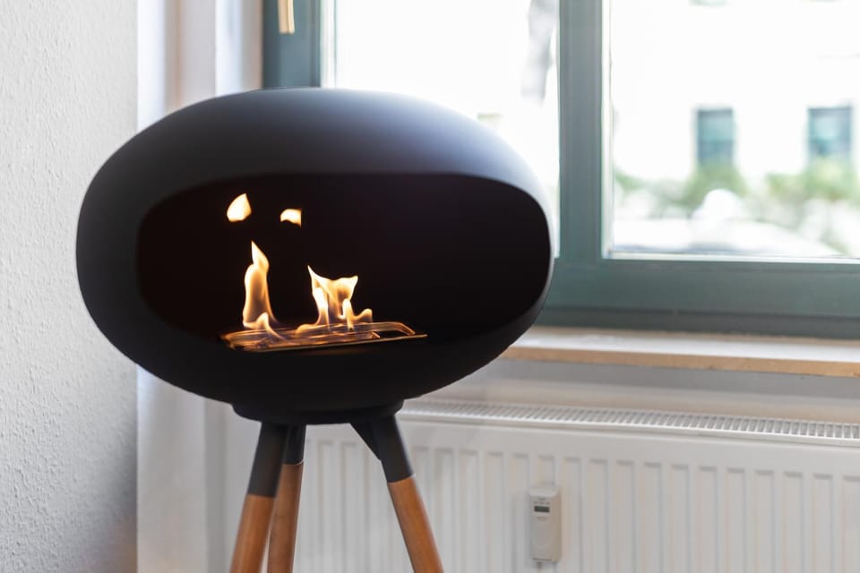 Living room, fireplace