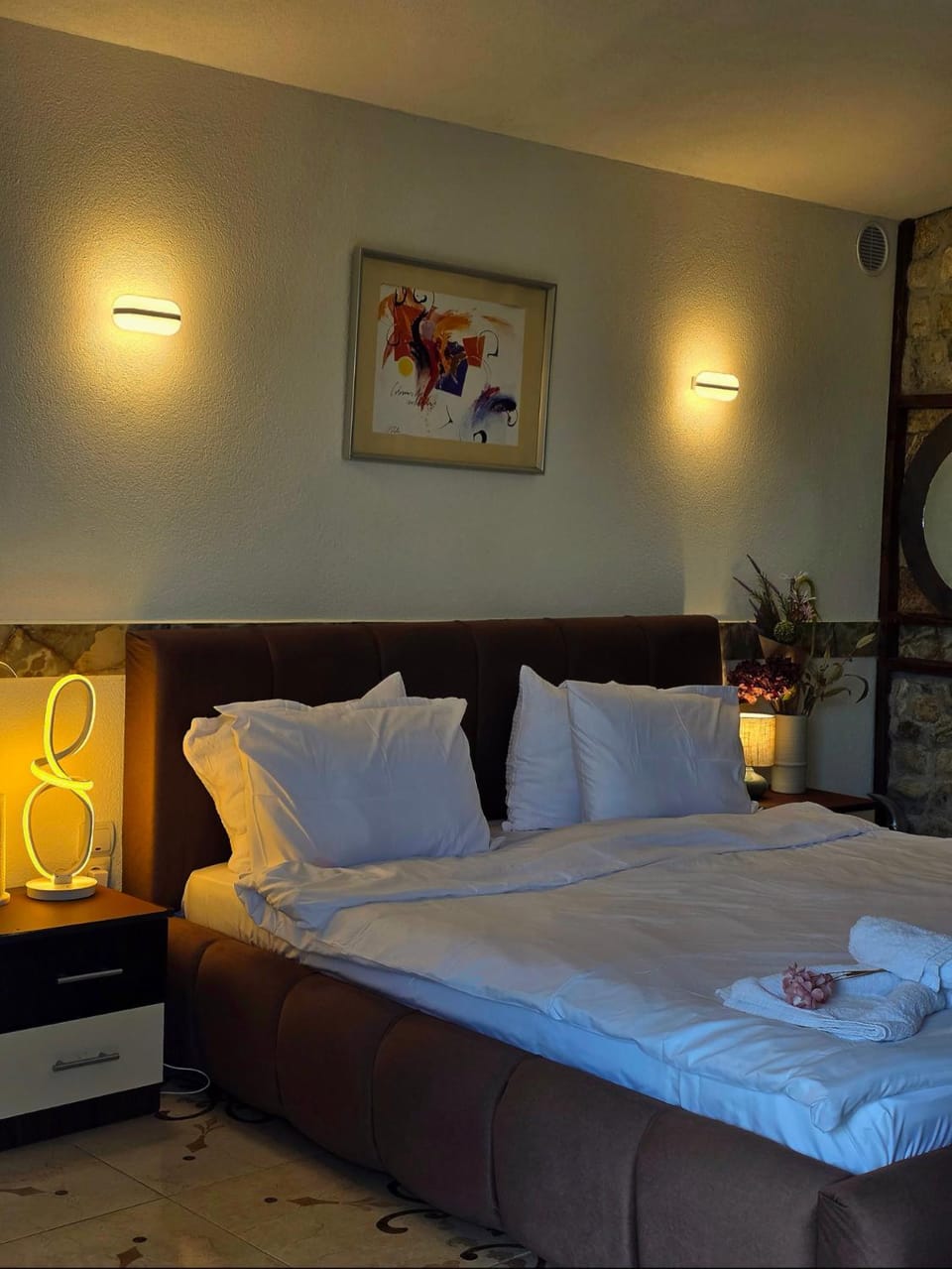 Family Tiny Houses & Cozy Rooms Hotel in North Macedonia