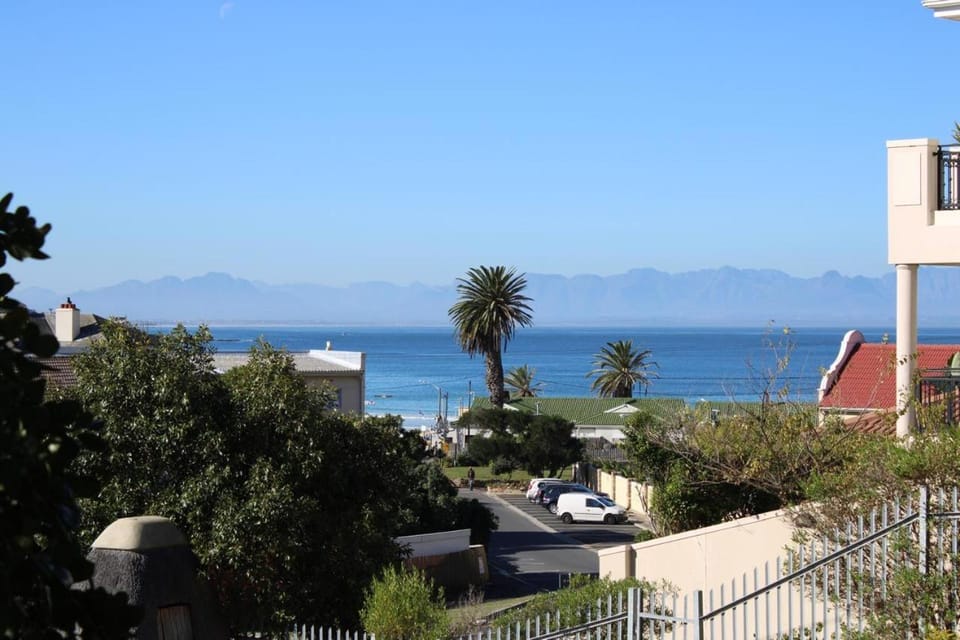 Polperro Apartment in Cape Town