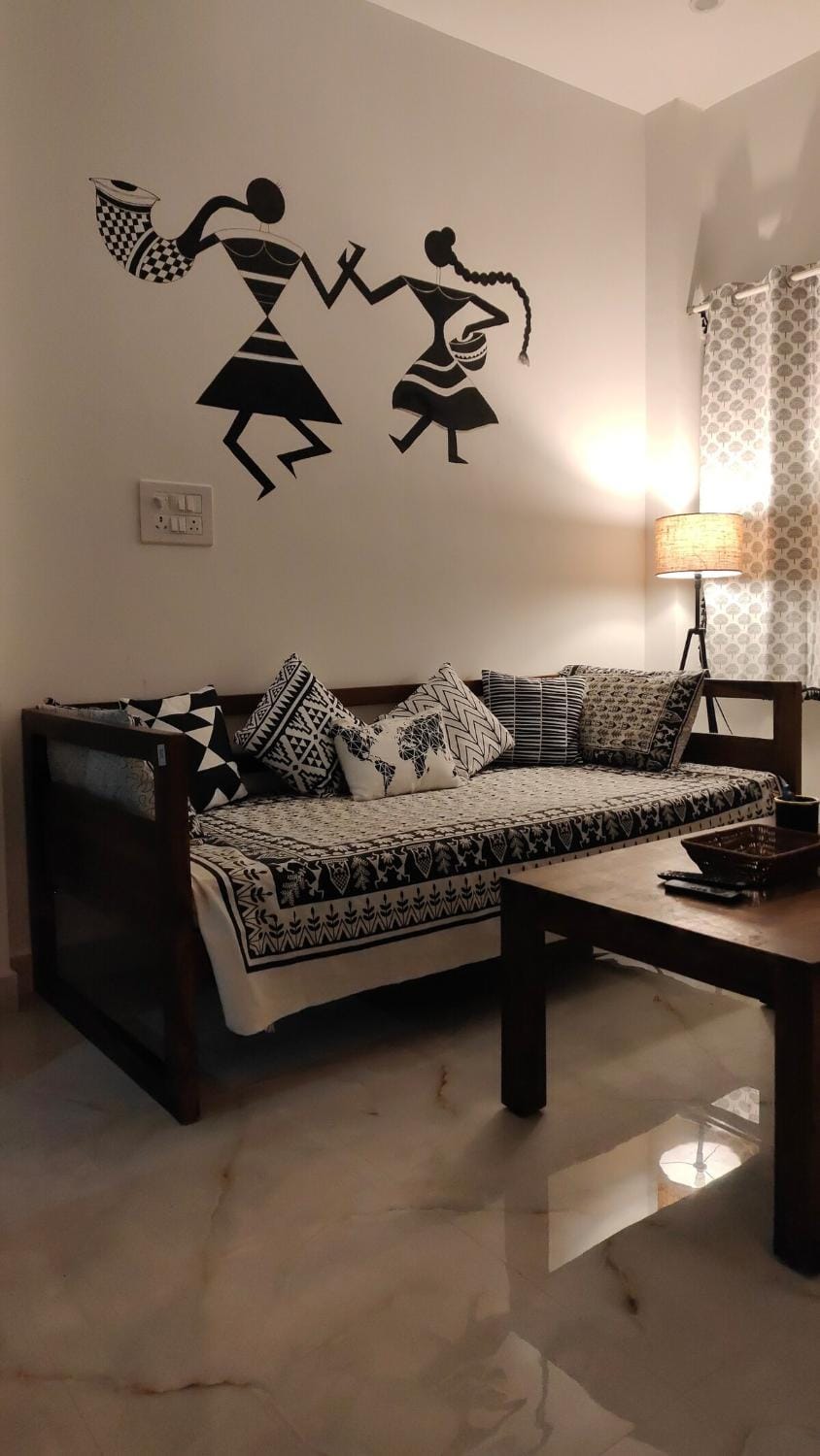 Canvas & Comfort 1BHK in E-City Apartment in Bengaluru
