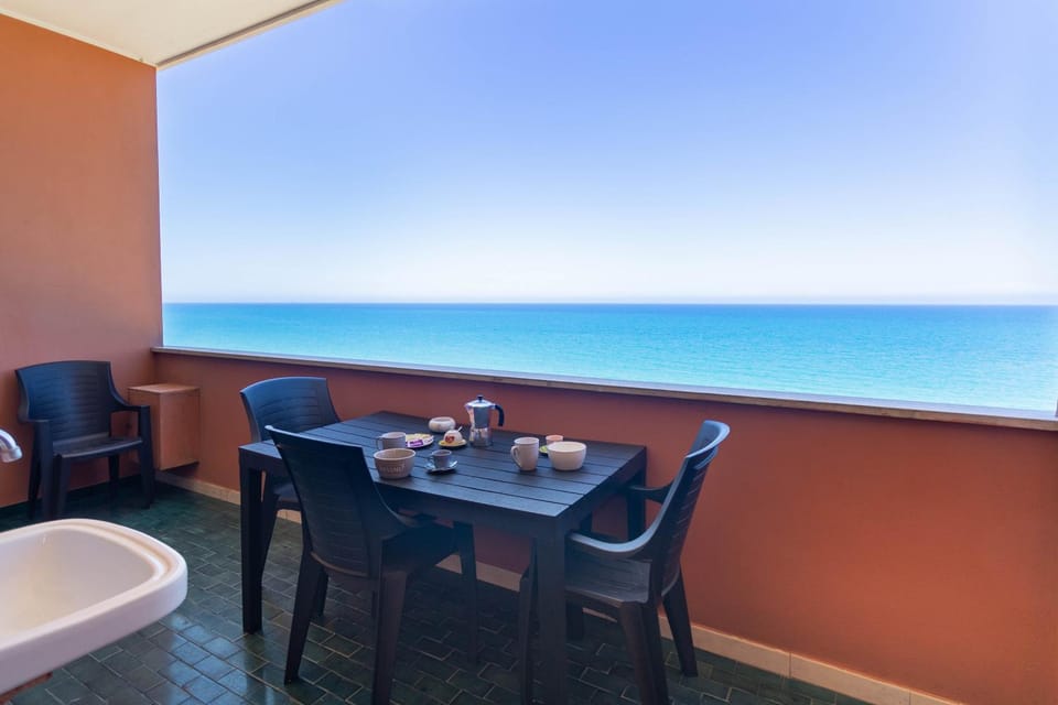 Balcony/Terrace, Dining area, Sea view