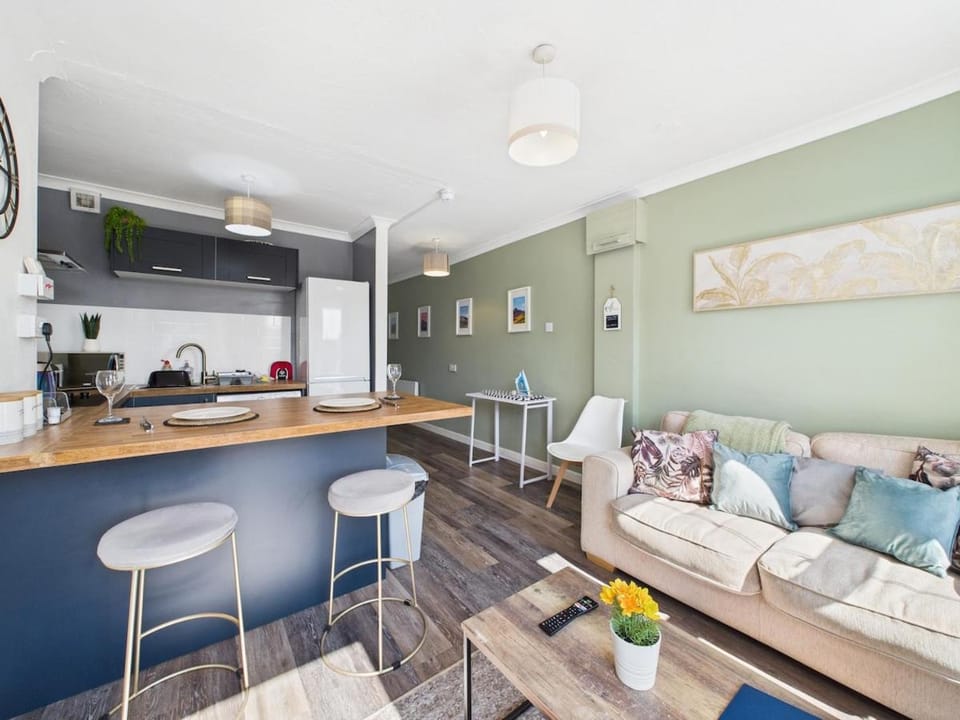 Whitehaven Nest - Sleeps 4 - Cosy Escape Apartment in Copeland District
