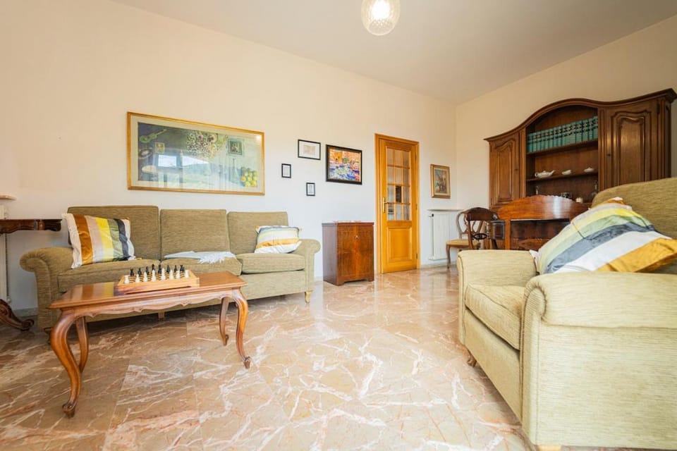 La casa del libro Apartment in Lavagna