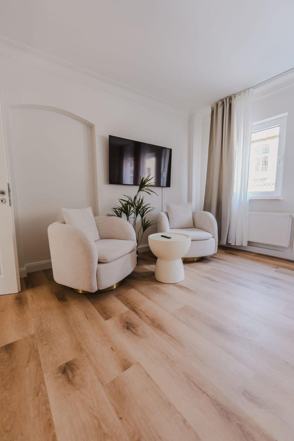 TV and multimedia, Seating area, Evening entertainment