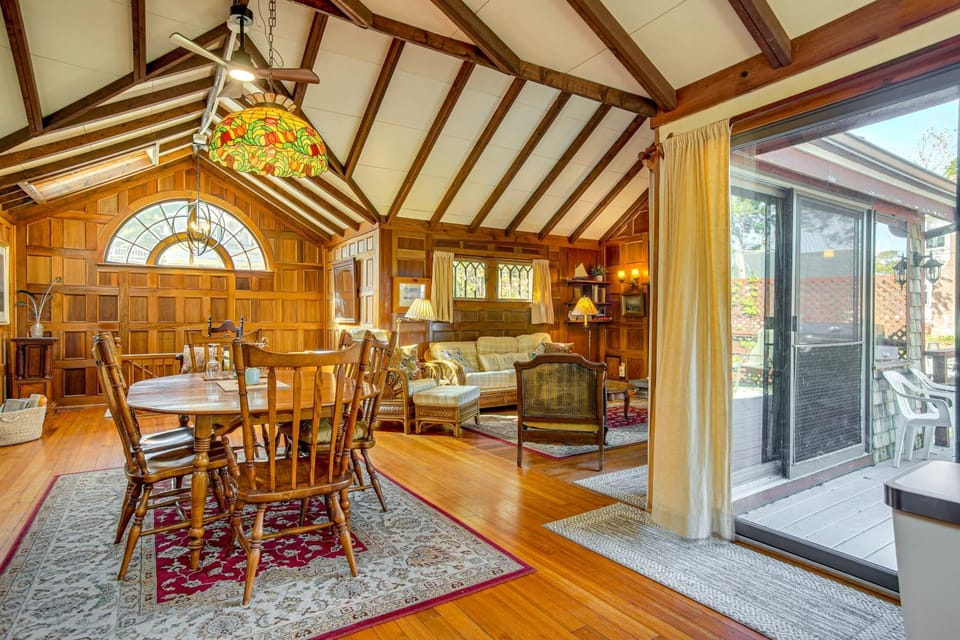 Steps to Beach: Timeless Home w/ Cotuit Bay View! House in Cotuit