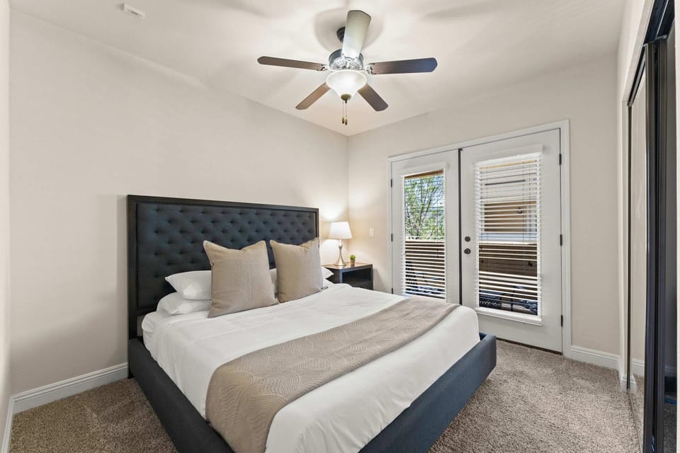 Spacious 2BR Reno Suite · Spring Mountain Views Apartment in Reno