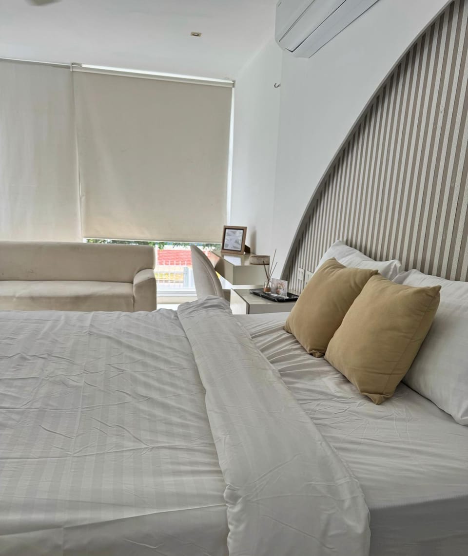 Bed, Bedroom, furniture