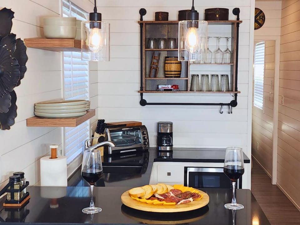 Kitchen or kitchenette, kitchen